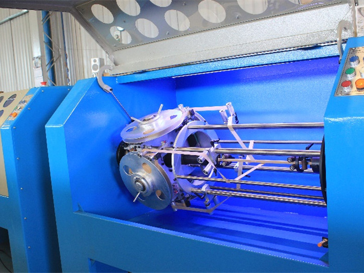 Horizontal Taping Machine - Single Conductor